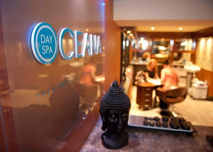 Cumberland Hotel - Oceana Collection